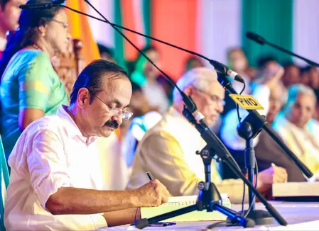 शपथ लेने के बाद सीएम वी.डी. सतीशन ने की पहली कैबिनेट बैठक