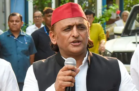 बिजली संकट पर अखिलेश का तंज, बोले- चिट्ठियां नहीं अपनी राजनीति बचाने की कोशिश में भाजपाई