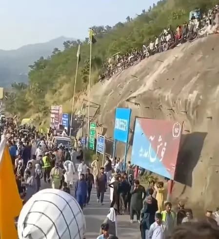 पीओके हालात पर उठे सवाल, पाक सुरक्षा बलों की कार्रवाई के खिलाफ यूएन से गुहार