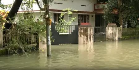 केरल में बाढ़ से बढ़ा मौत का आंकड़ा, 21 की जान गई; आईएमडी ने जारी किया अलर्ट