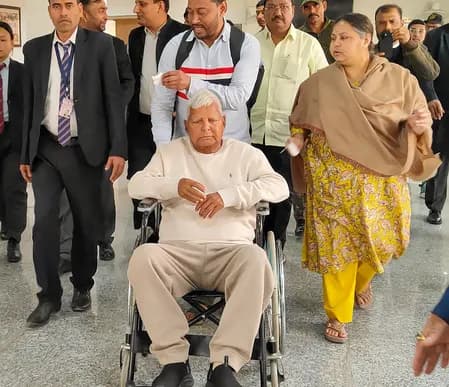 आईआरसीटीसी केस: लालू परिवार पर आरोप तय करने का फैसला टला, अगली सुनवाई 27 अगस्त