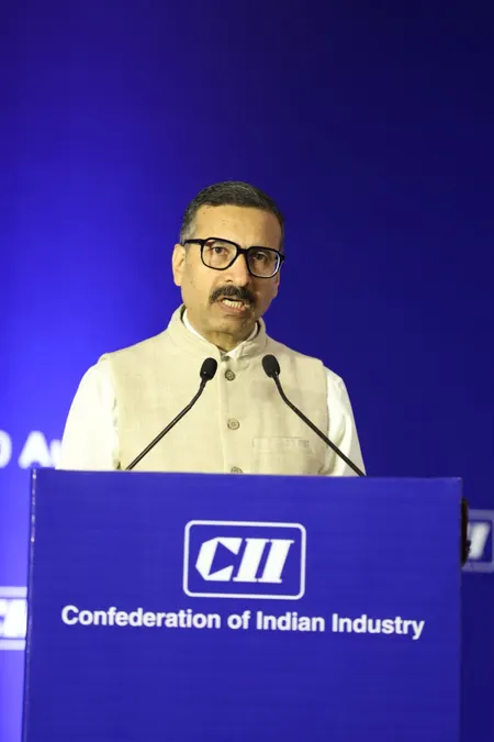 2 ट्रिलियन डॉलर निर्यात लक्ष्य की राह में संरचनात्मक सुधार जरूरी : वाणिज्य मंत्रालय
