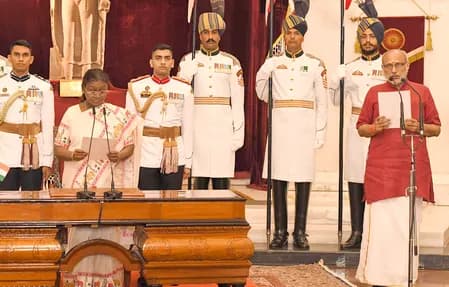 उपराष्ट्रपति के रूप में सीपी राधाकृष्णन ने ली शपथ, जानें पूरी प्रक्रिया