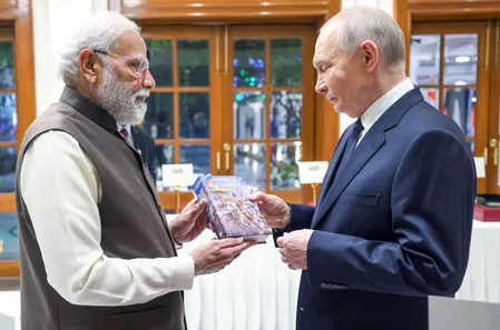 पीएम मोदी की ‘गिफ्ट डिप्लोमेसी’ में खास बनी भगवद गीता, कई राष्ट्राध्यक्षों को कर चुके हैं भेंट
