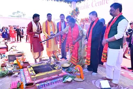 जमशेदपुर में मंदिर का भूमिपूजन कर बोलीं राष्ट्रपति, 'पूरी मानवता पर बिना भेदभाव बरसती है श्री जगन्नाथ की कृपा'