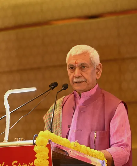 'महिलाओं की भूमिका विकास का मजबूत आधार', अंतरराष्ट्रीय महिला दिवस पर एलजी मनोज सिन्हा का संदेश