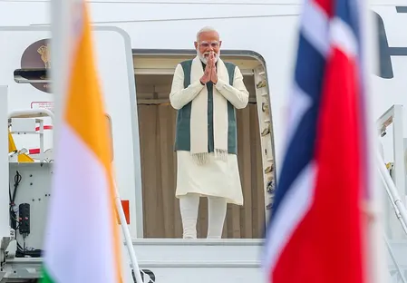 मध्य पूर्व तनाव के बीच पीएम मोदी का यूएई दौरा, भारत की ऊर्जा सुरक्षा को मिलेगा मजबूती
