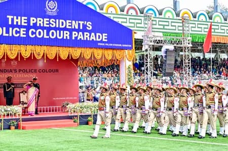 पुलिस को नागरिकों का सहयोगी और मार्गदर्शक बनना चाहिए : राष्ट्रपति मुर्मु