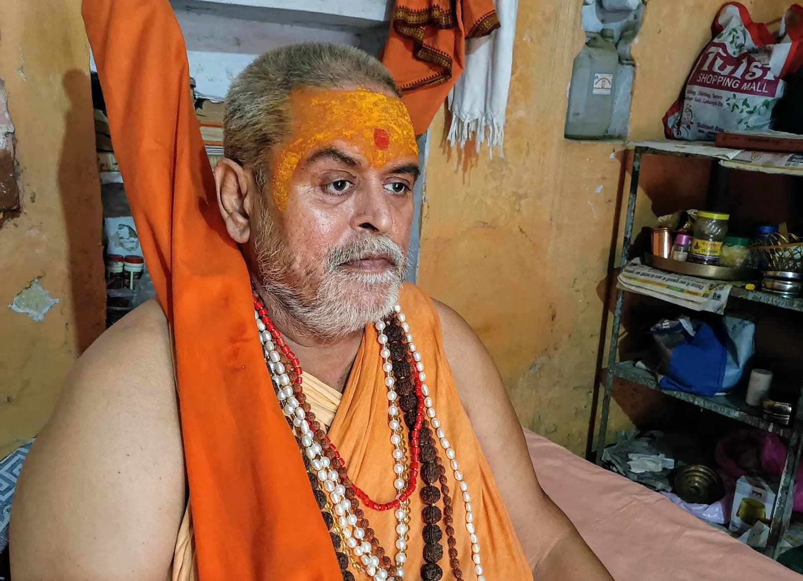डॉक्टर बनने का सपना टूटने पर छोड़ा घर, बन गए संत