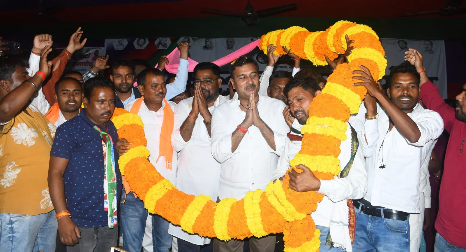 इंडी गठबंधन दिशाहीन, एनडीए के पास प्रगति को गति देने का संकल्प: सुदेश महतो