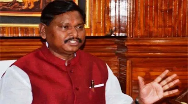 झारखंड हाई कोर्ट ने केंद्रीय मंत्री अर्जुन मुंडा पर लगा जुर्माना किया माफ