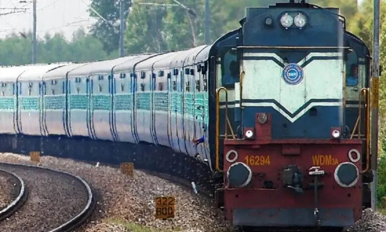 पुरी-आनंद विहार मुरी होकर चलेगी, रांची-गोड्डा ट्रेन में अतिरिक्त कोच
