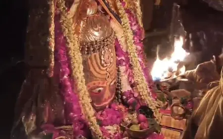 श्री महाकालेश्वर की भस्म आरती में उमड़ा भक्तों का सैलाब, देश-विदेश से आए श्रद्धालु