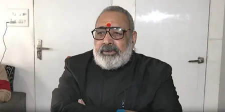 'टुकड़े-टुकड़े गैंग के लोग गलतफहमी में न रहें', जेएनयू कैंपस में नारेबाजी पर बोले गिरिराज सिंह