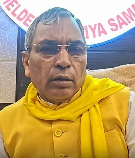 सपा सांसद बीरेंद्र सिंह पर ओपी राजभर का पलटवार, बोले-ये कभी रामदरबार के पक्ष में नहीं रहे