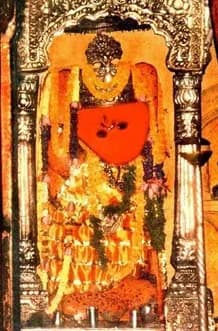 11 अप्रैल का पंचांग : बैशाख कृष्ण की नवमी तिथि पर सर्वार्थ सिद्धि के साथ अभिजित व विजय मुहूर्त, नोट कर लें राहुकाल