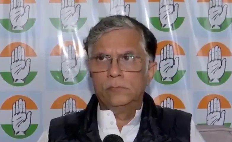 रेलवे किराए में बढ़ोतरी की कांग्रेस ने की निंदा