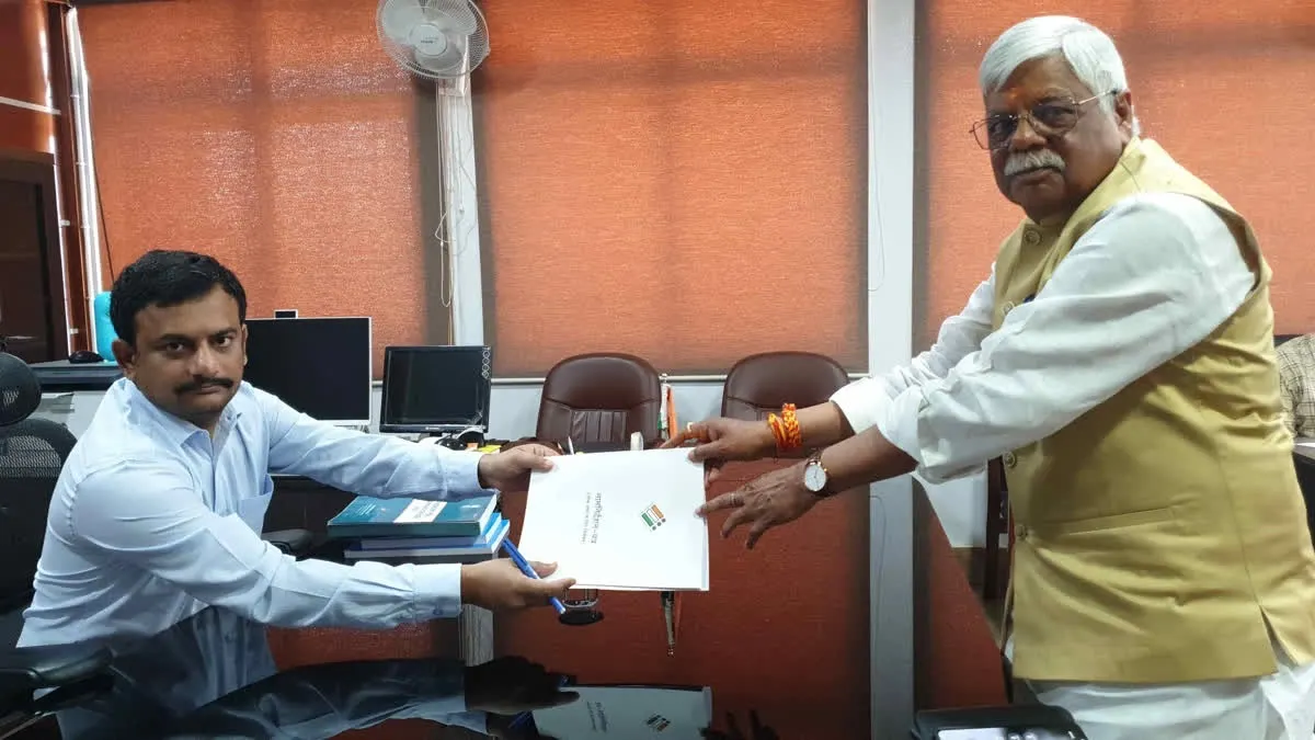 लोहरदगा लोकसभा सीट से समीर उरांव व चमरा लिंडा और पलामू से विष्णु दयाल राम ,ममता भुइंया समेत कुल 6 प्रत्याशियों ने किया नामांकन
