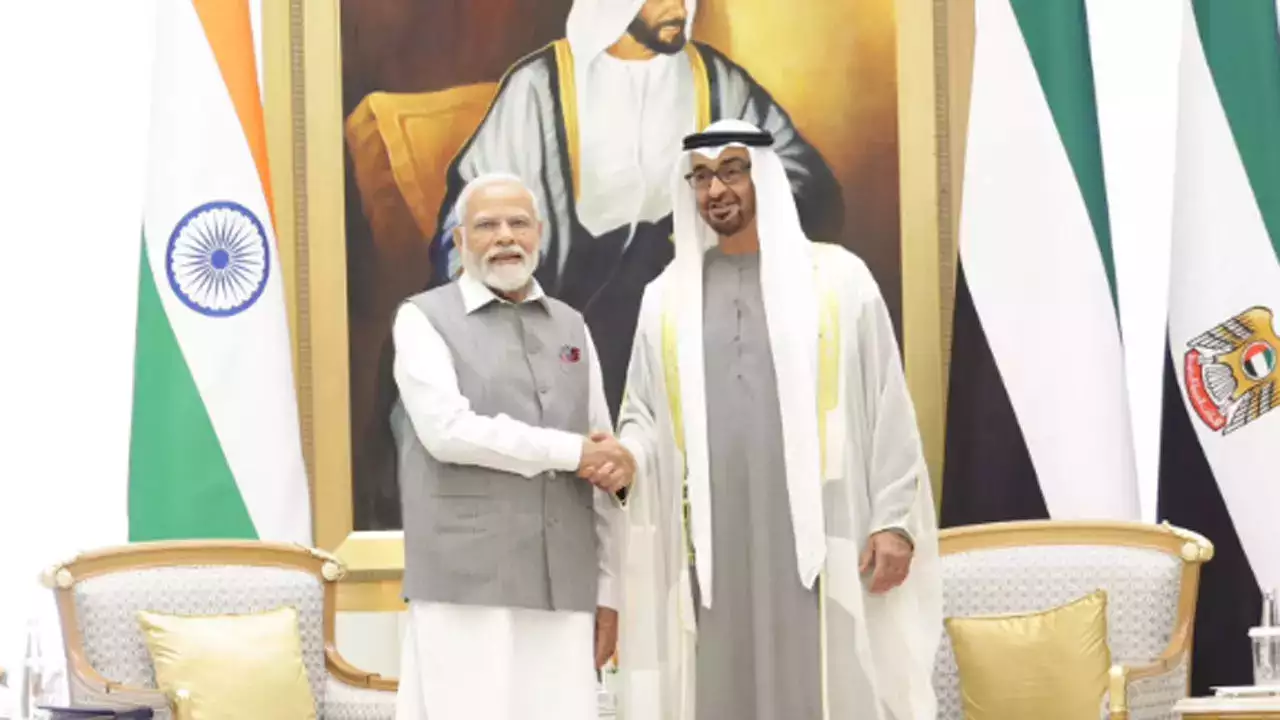 मोदी के स्वागत के लिए यूएई में जबरदस्त तैयारी पर मौसम का असर, भारी बारिश से कार्यक्रम छोटा किया गया