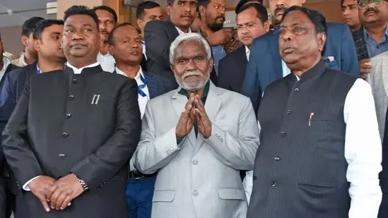 चंपाई मंत्रिमंडल का विस्तार आज, पूर्व मंत्री ही होंगे कंटीन्यू, सोरेन परिवार से बसंत होंगे मंत्री