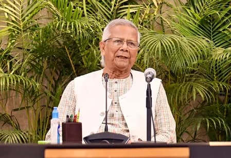 बांग्लादेश: हिंदुओं पर बढ़ते हमलों को लेकर चौतरफा घिरे मुहम्मद यूनुस ने श्रीकृष्ण जन्माष्टमी की दी शुभकामनाएं