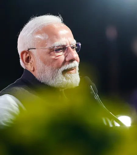 प्रधानमंत्री मोदी आज बिहार और पश्चिम बंगाल का दौरा करेंगे
