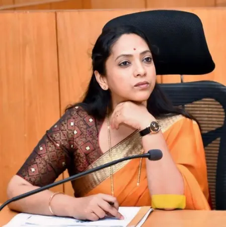 कर्नाटक : भाजपा कार्यकर्ता के साथ कथित मारपीट पर राज्य महिला आयोग की प्रतिक्रिया- "महिला पर पहले से कई मामले दर्ज"