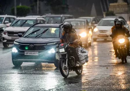 एनसीआर में बारिश से बड़ी राहत, प्रदूषण में उल्लेखनीय गिरावट; कई इलाके ऑरेंज और येलो जोन में पहुंचे