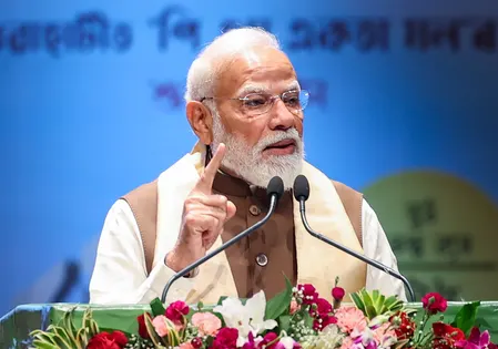 प्रधानमंत्री मोदी ने 24 घंटे में 4 देशों से की बात, पश्चिम एशिया संकट के बीच शांति बहाली पर दिया जोर