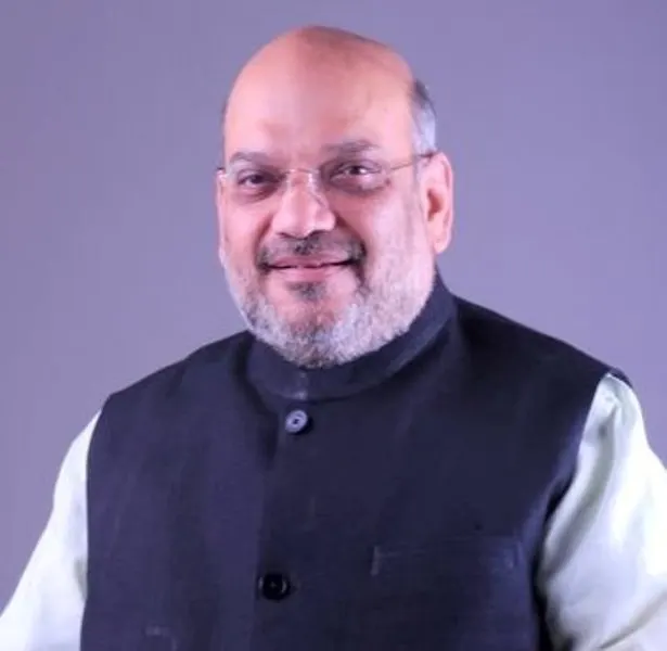 केंद्रीय गृह मंत्री की उपस्थिति में त्रिपुरा के दो अलगाववादी संगठनों से समझौता