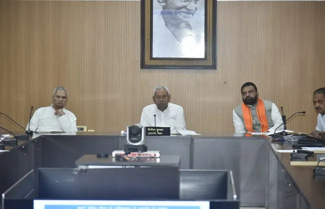 स्मार्ट प्री-पेड उपभोक्ताओं की किसी प्रकार की शिकायत मिलने पर उसका तत्काल करें समाधान : मुख्यमंत्री