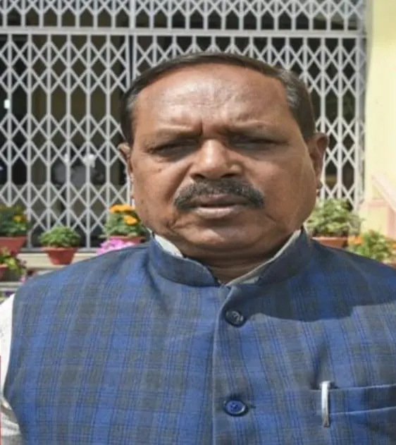 बिहार में खेला जारी: राजद के भभुआ विधायक भरत बिंद ने बीजेपी का थामा दामन