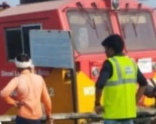 समस्तीपुर में बेपटरी हुई ट्रेन, परिचालन ठप