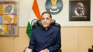 लोकसभा चुनाव से ठीक पहले चुनाव आयुक्त अरुण गोयल का इस्तीफा