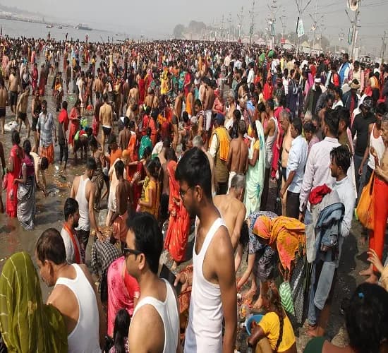 महाकुम्भ में अब तक कुल 56.75 करोड़ से अधिक श्रद्धालुओं ने लगाई आस्था की डुबकी