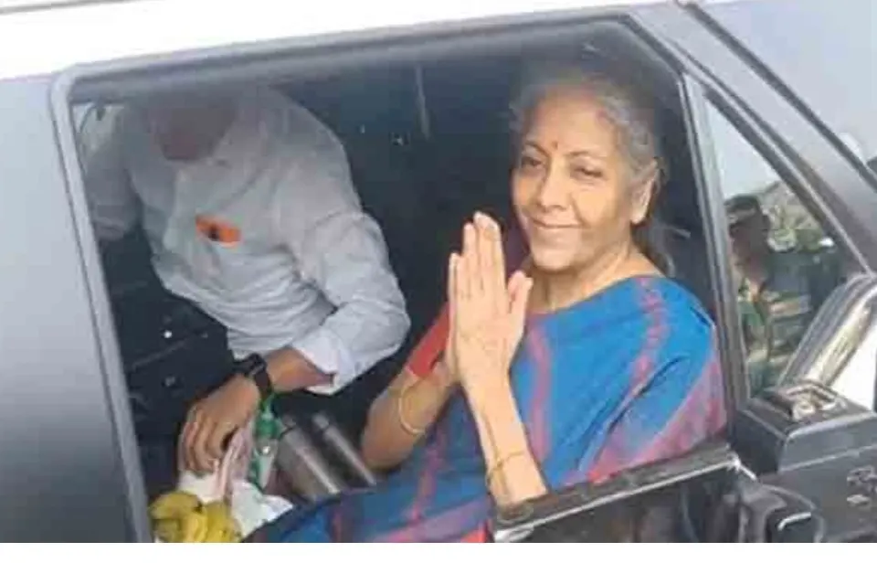 केंद्रीय वित्त मंत्री निर्मला सीतारमण पहुंची रांची, चेंबर की ओर से आयोजित विचार गोष्ठी और महिला सम्मेलन में होंगी शामिल