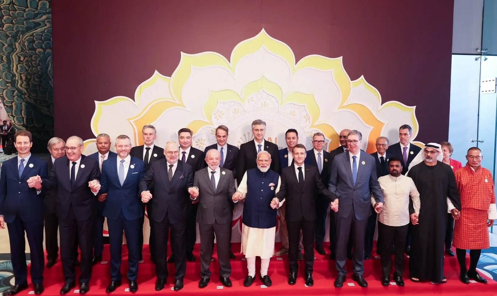प्रधानमंत्री मोदी ने इंडिया एआई इम्पैक्ट समिट का किया उद्घाटन, अश्विनी वैष्णव ने की नई दिल्ली फ्रंटियर एआई इम्पैक्ट प्रतिबद्धताओं की घोषणा