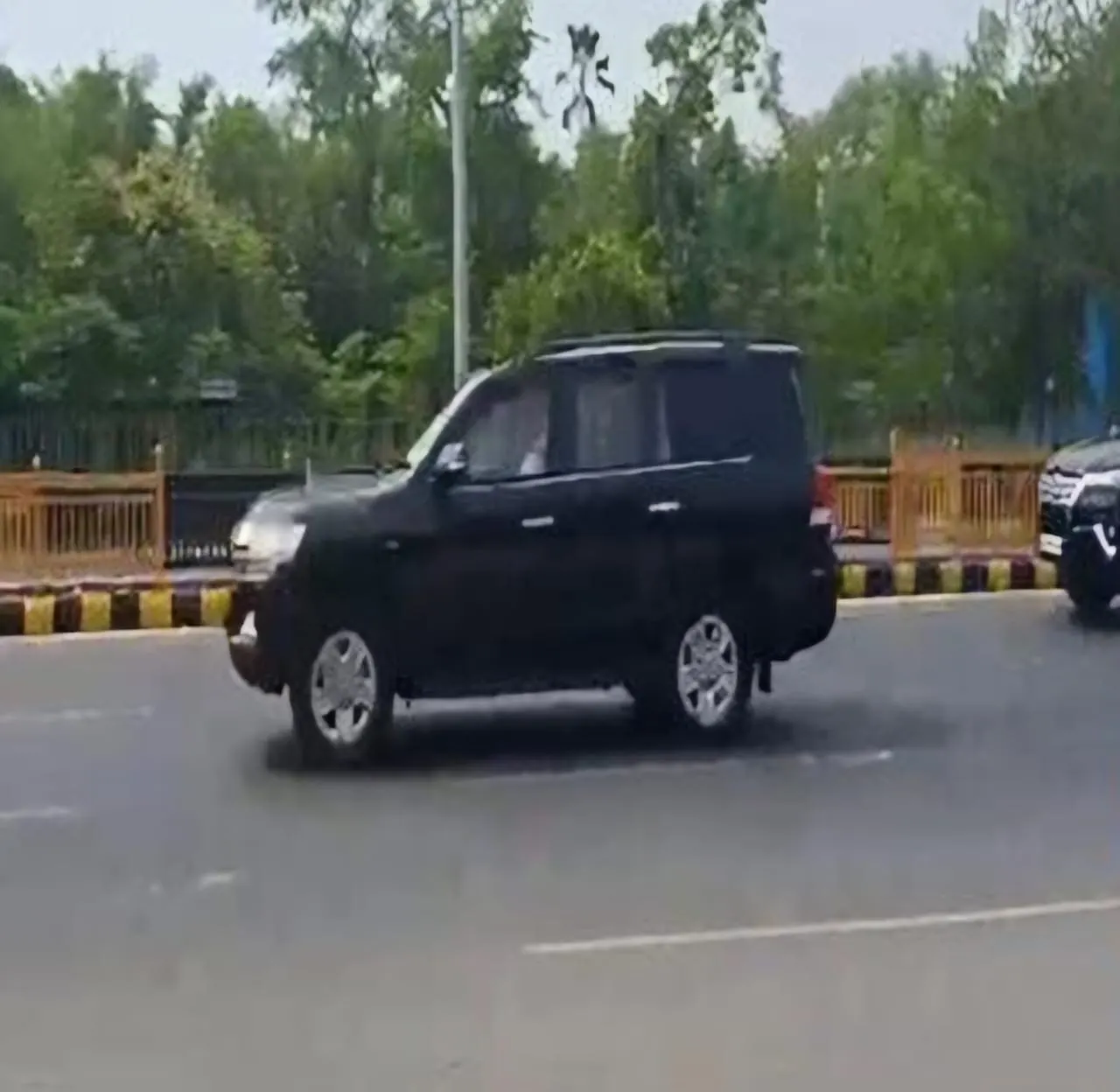 सुबह-सुबह ईको पॉर्क में PM मोदी ने किया मॉर्निंग वॉक