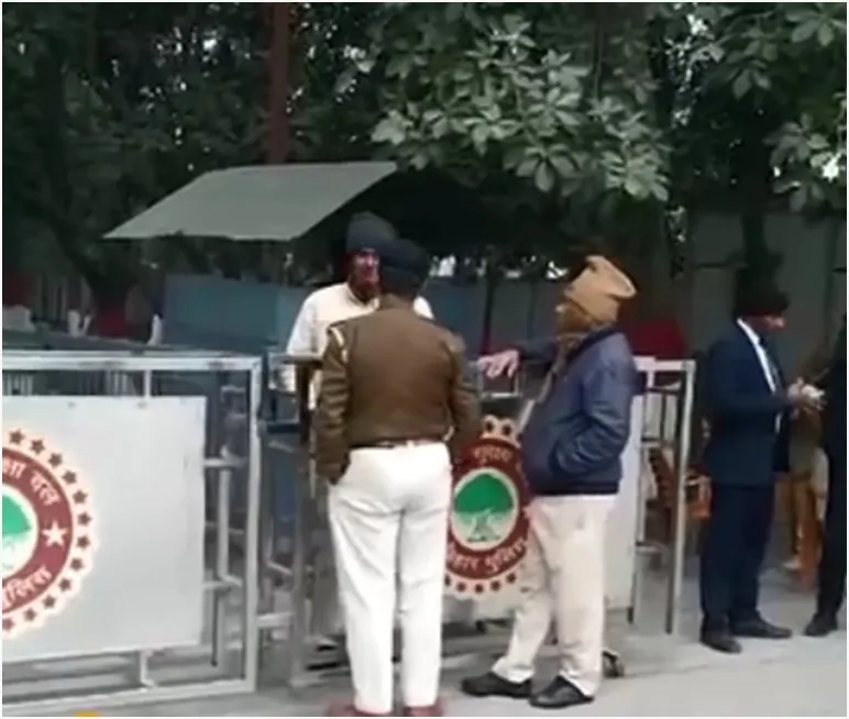 लोकसभा चुनाव में जेडीयू से कौन होगा उम्मीदवार -सीट शेयरिंग पर सीएम आवास में पार्टी की हुई बैठक -नए चेहरों को मिल सकता है मौका