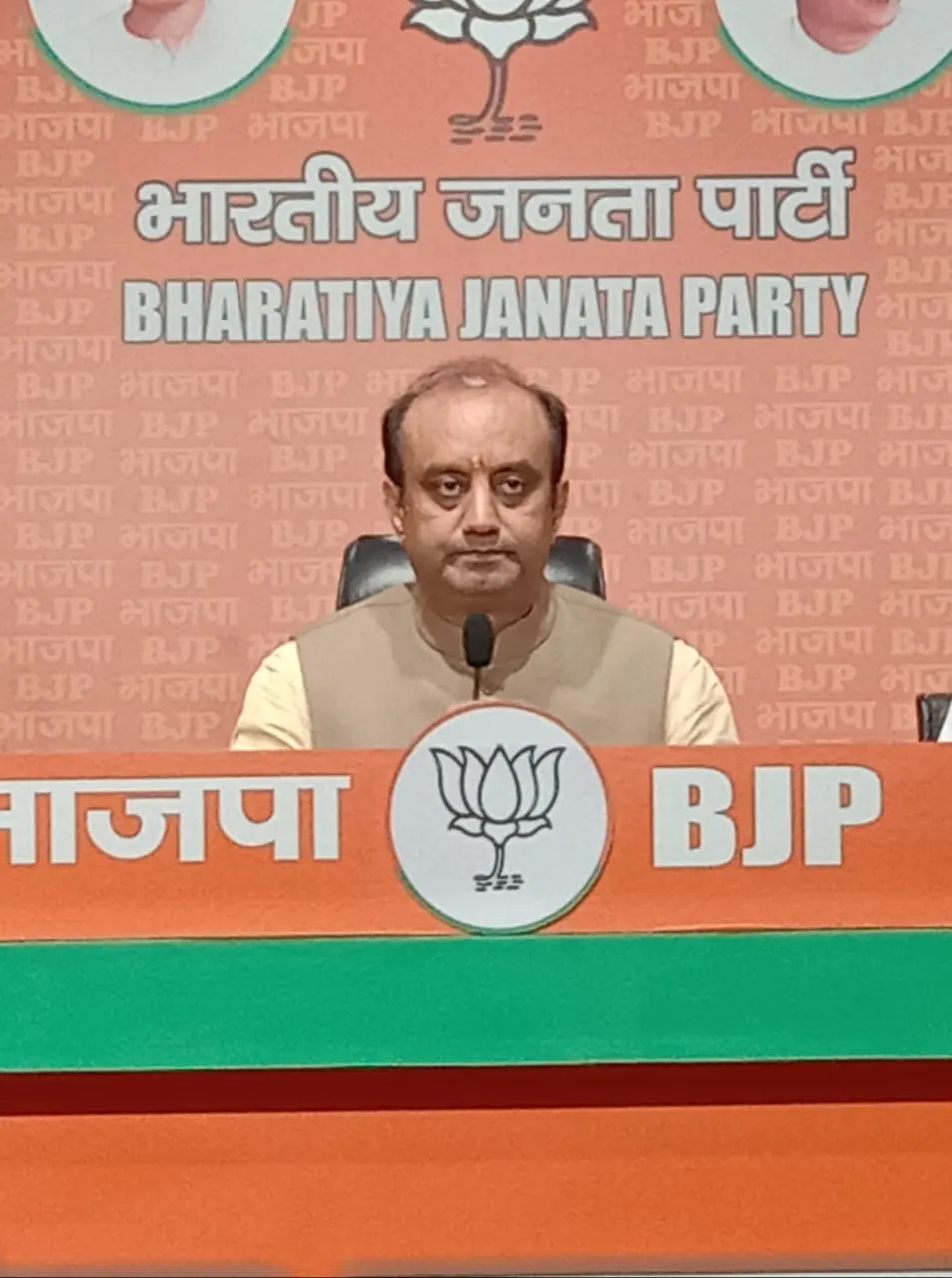 राहुल गांधी भ्रष्टाचार के समर्थन में खड़े हैं: सुधांशु त्रिवेदी का कांग्रेस पर तीखा हमला