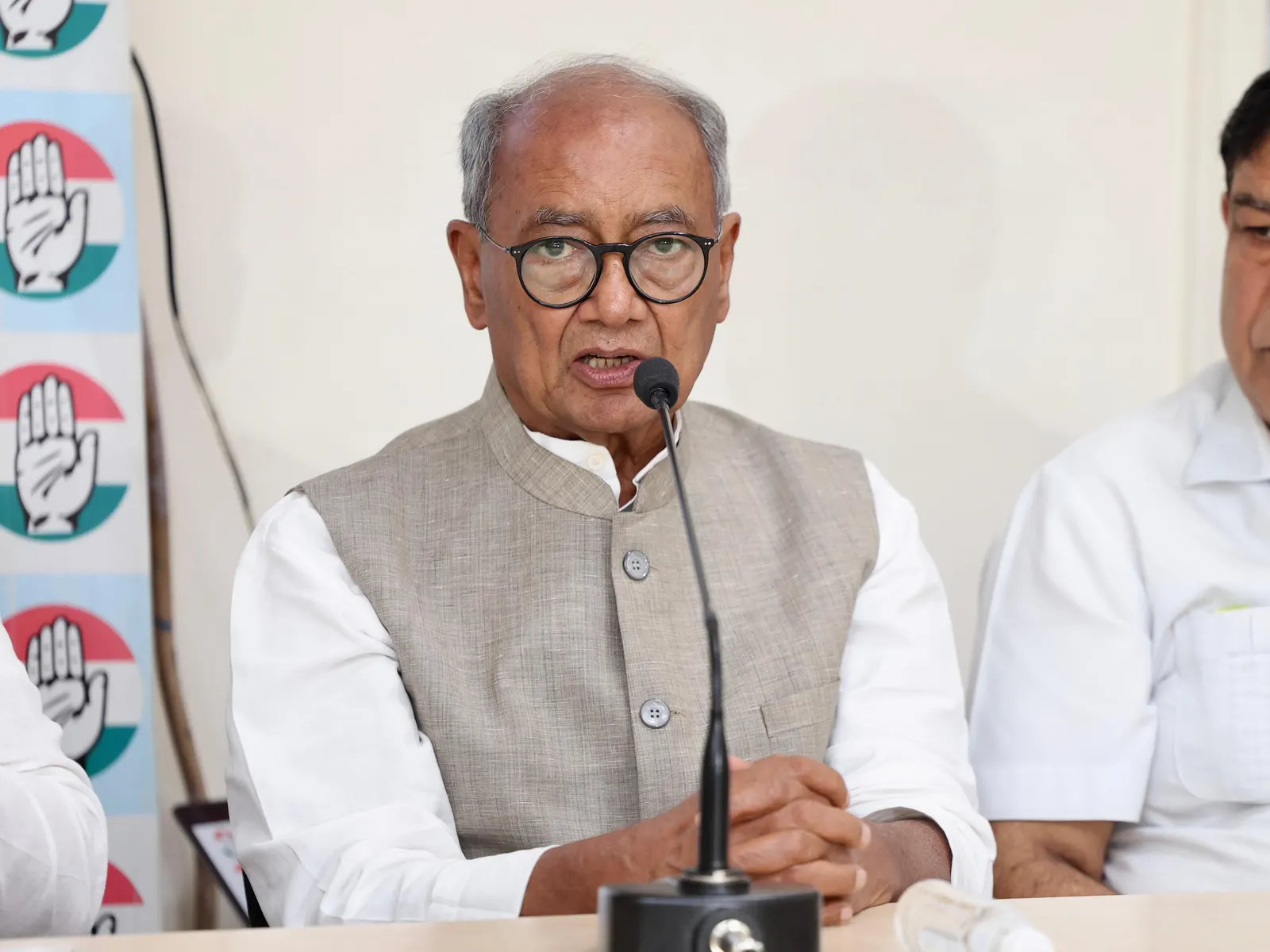 जम्मू-कश्मीर को पूर्ण राज्य का दर्जा बहाल करने की कांग्रेस ने दोहराई मांग, केंद्र सरकार पर वादाखिलाफी का आरोप