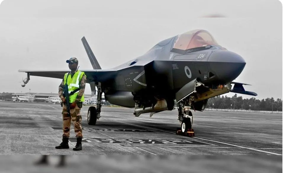 तिरुवनंतपुरम में 33 दिन से खड़ा F-35B अब उड़ने को तैयार, लेकिन भारत बोले – पहले खुद तो उड़ लो!"