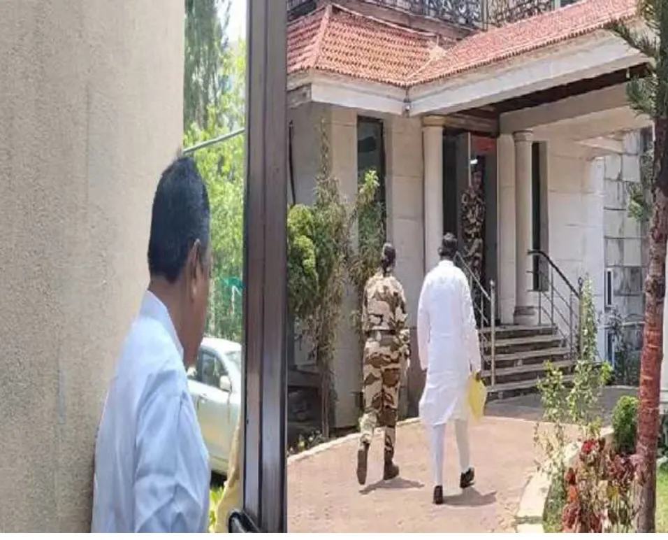 ग्रामीण विकास मंत्री आलमगीर आलम से ईडी ने की 9 घंटे तक पूछताछ, कल फिर से बुलाया