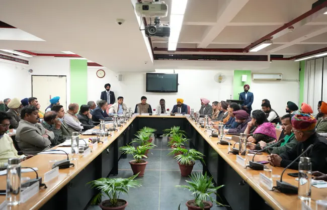 केंद्र और किसान संगठनों के बीच नहीं हो सकी सहमति, चौथी बैठक रविवार को