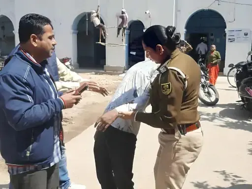 पटना में दिनदहाड़े दिल्ली के ज्वेलर को गोली मारकर सोना लूटा