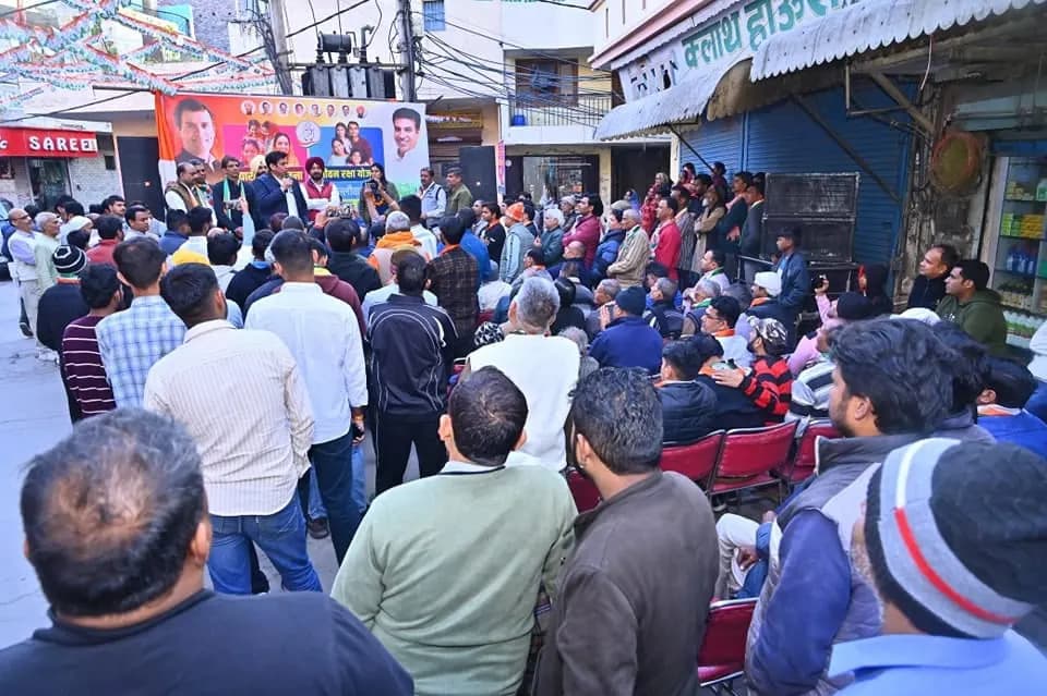 चुनाव जीतते ही कांग्रेस कूपन होगा जारीः देवेन्द्र यादव