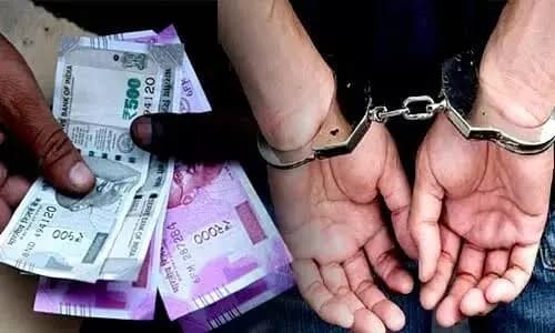 पानीपत: 7 लाख घूस लेते प्राइवेट सीए गिरफ्तार, जीएसटी सुपरिटेंडेंट की गाड़ी से साढ़े तीन लाख बरामद