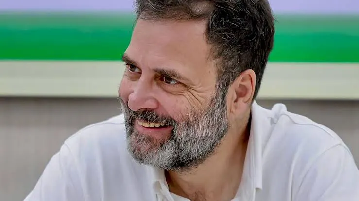 कांग्रेस ने राहुल गांधी को अमेठी से नहीं रायबरेली से मैदान पर उतारा
