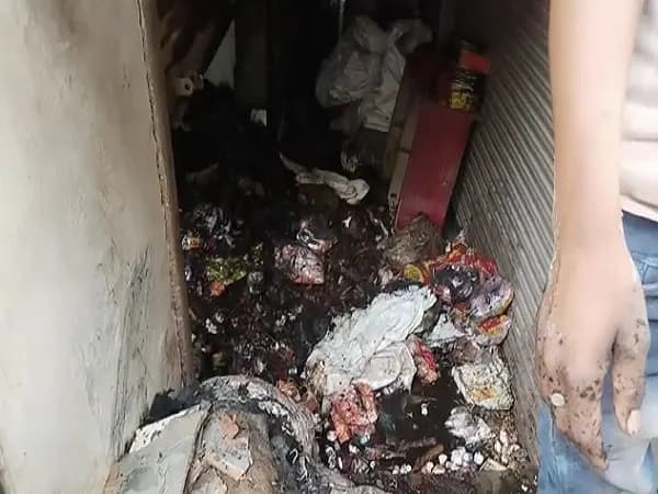 आग लगने से धूपबत्ती गोदाम जलकर खाक