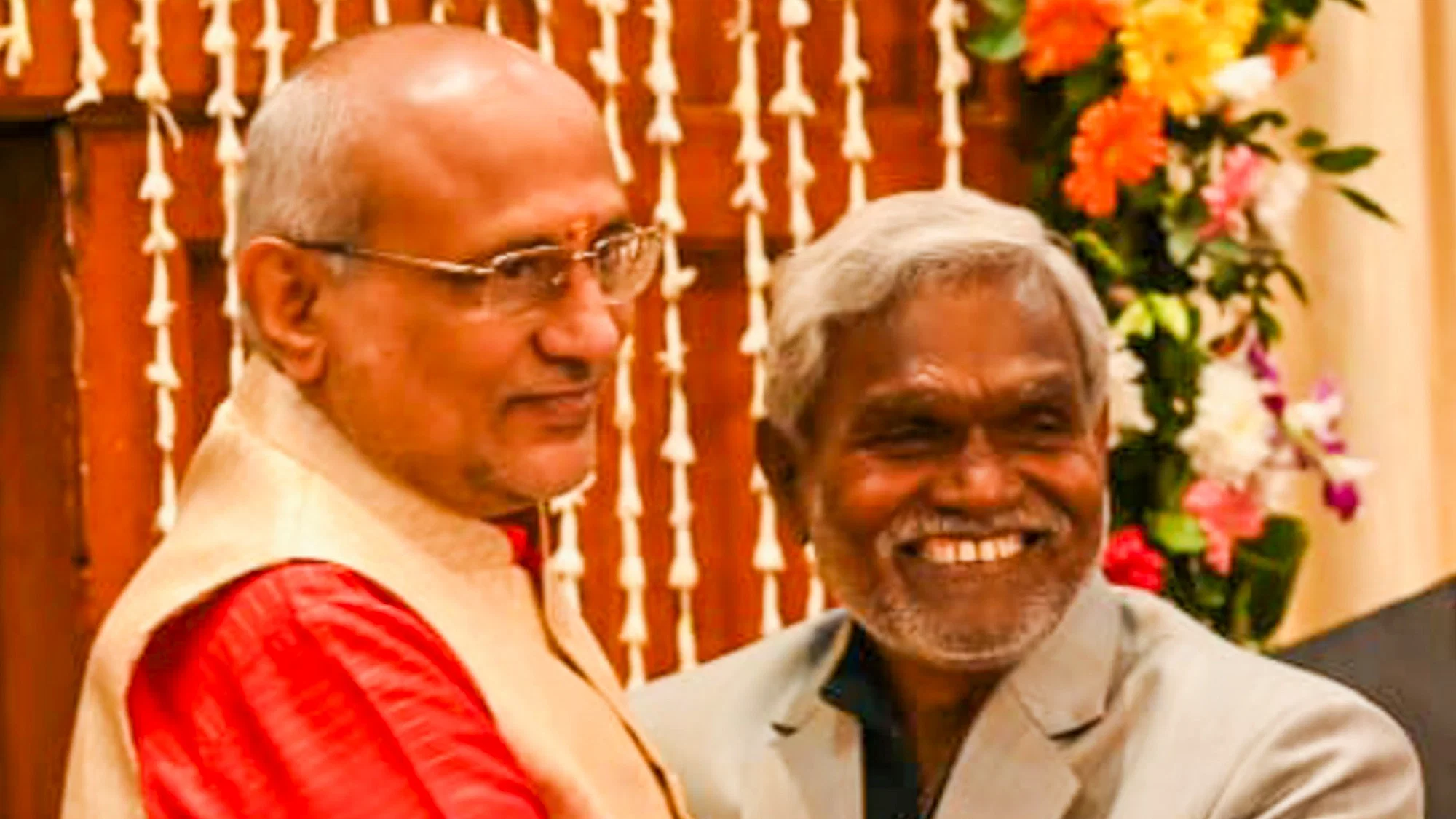 चंपई मंत्रिमंडल में किसको मिलेगी जगह ,कांग्रेस विधायकों का जोर अजमाइश जारी ,जेएमएम में उलझन बरकरार